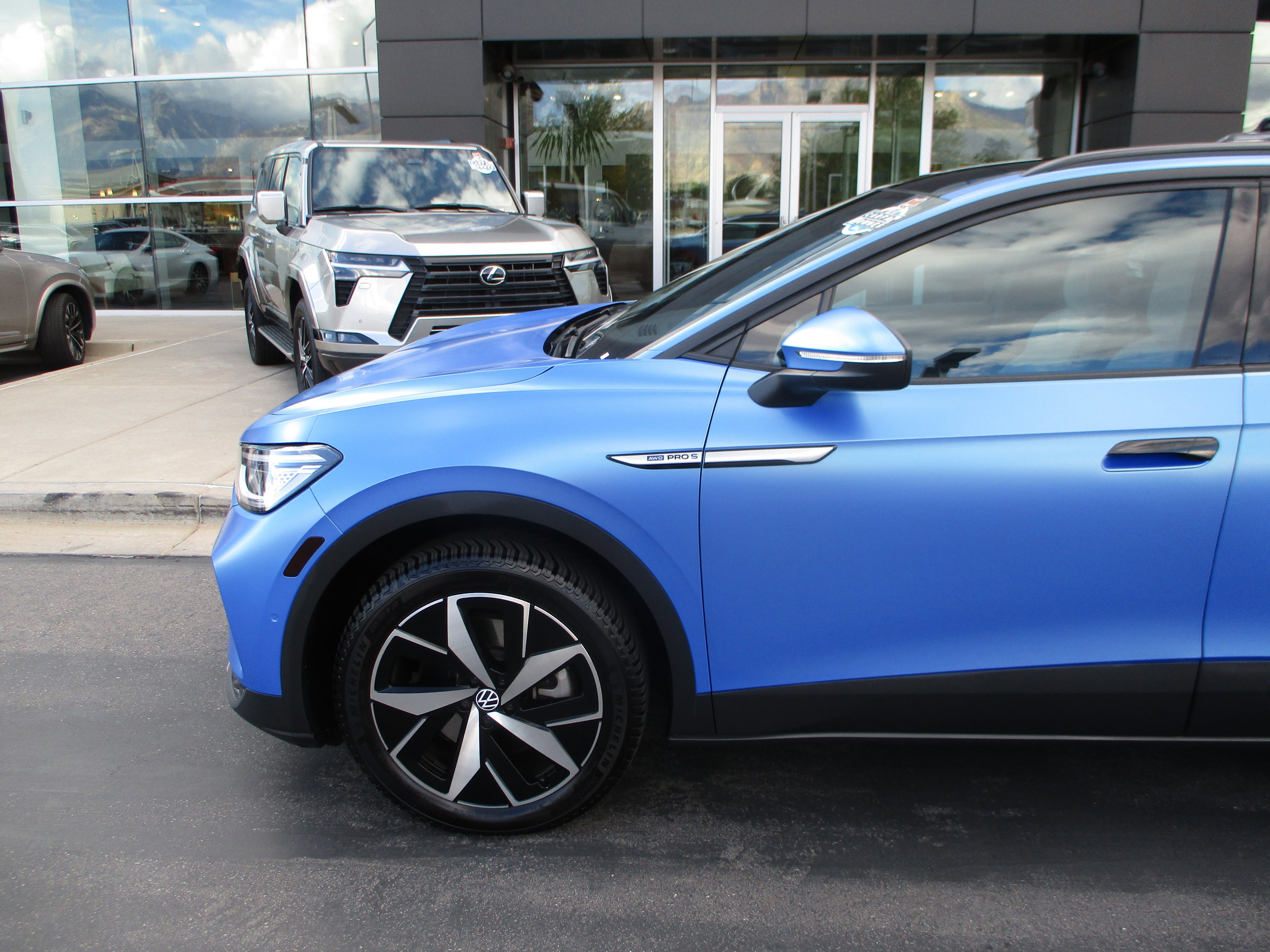 Used 2023 Volkswagen ID.4 PRO S with VIN 1V2GNPE88PC003999 for sale in Murray, UT