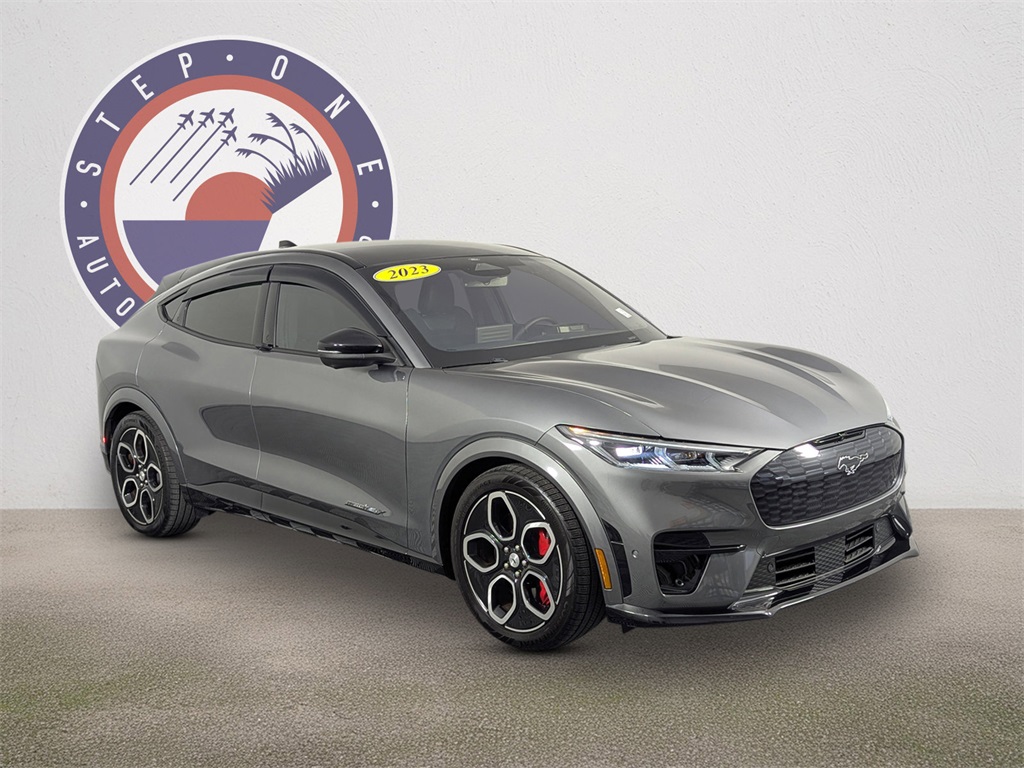 2023 Ford Mustang Mach-E GT photo 2