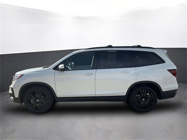 Used 2021 Honda Pilot Black Edition with VIN 5FNYF6H79MB054653 for sale in Kansas City