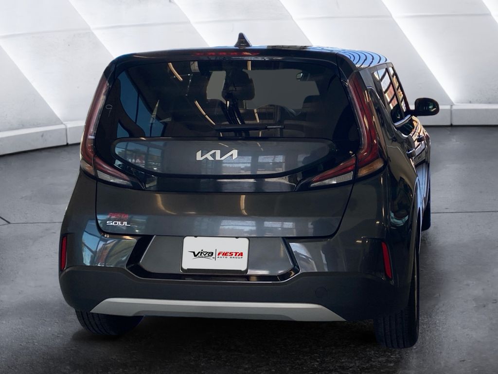 2023 Kia Soul LX photo 4