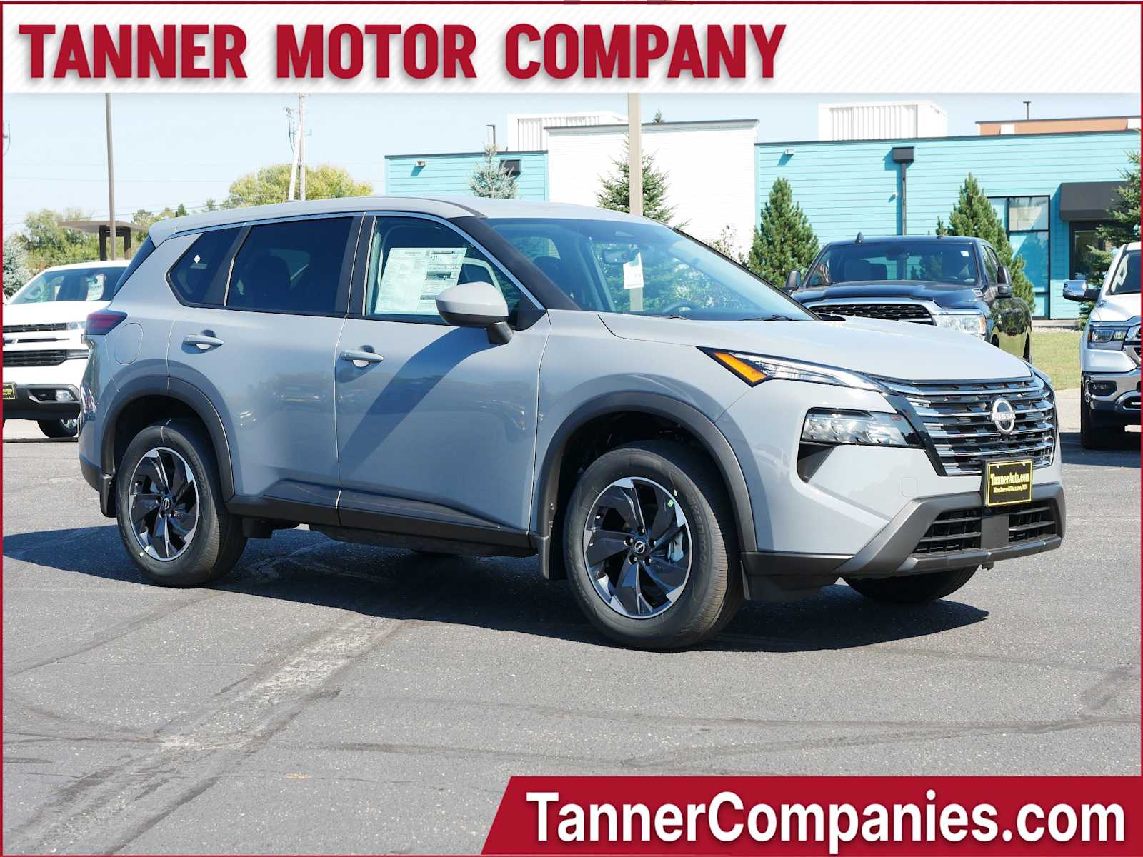 2026 Nissan Rogue SV's photo