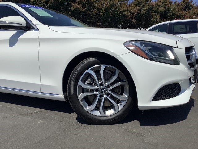 2017 Mercedes Benz C 300 photo 3