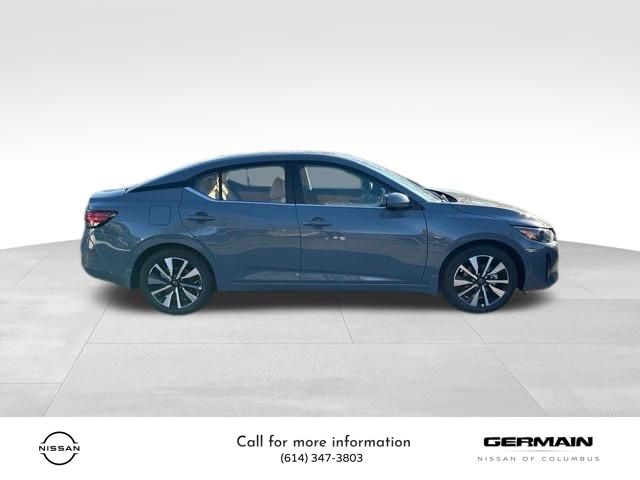 2025 Nissan Sentra SV photo 4