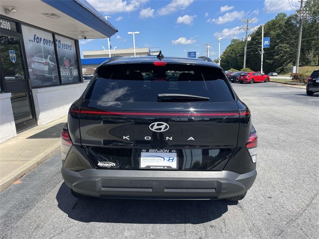 2024 Hyundai Kona SEL photo 4