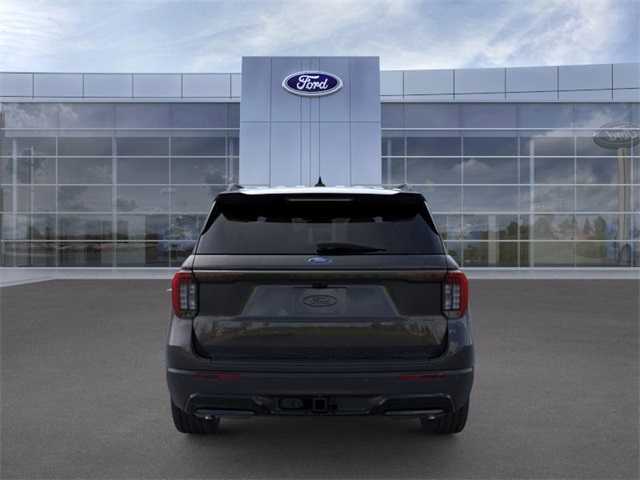 2026 Ford Explorer ST-Line photo 2