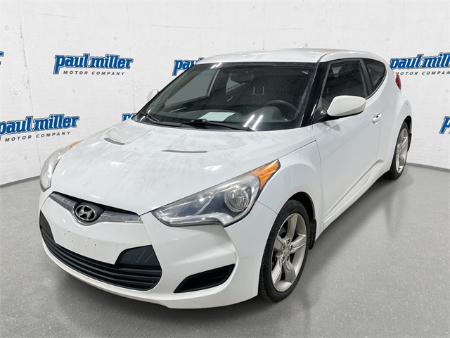 2013 Hyundai Veloster Base's photo