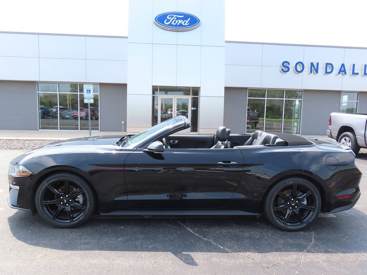 2020 Ford Mustang EcoBoost Premium photo 8