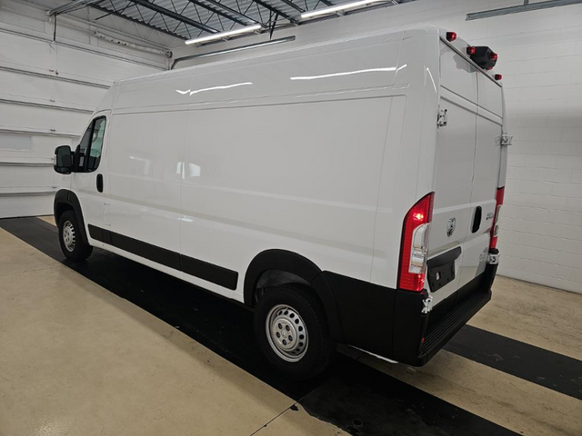 2024 Ram ProMaster 2500 photo 3