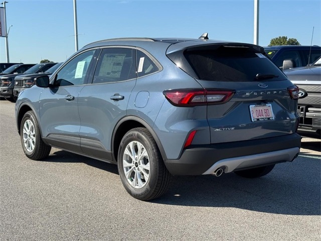 2025 Ford Escape Active photo 2