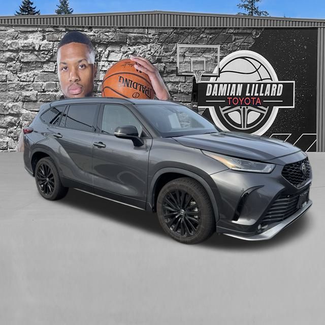 2023 Toyota Highlander XSE's photo