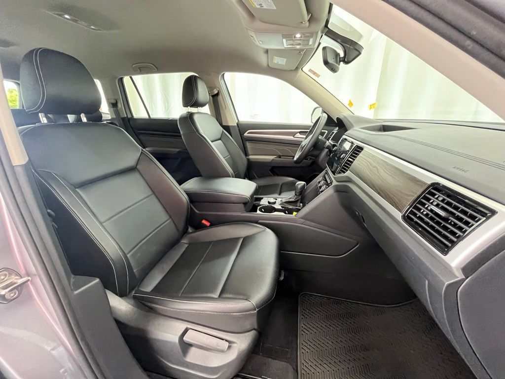 2022 Volkswagen Atlas V6 SE Technology photo 12