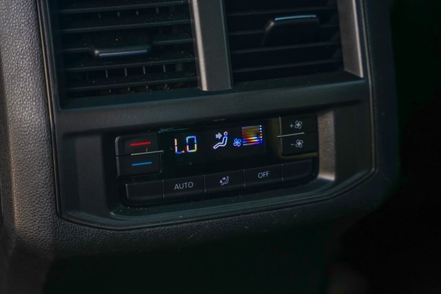2023 Volkswagen Atlas SEL photo 21