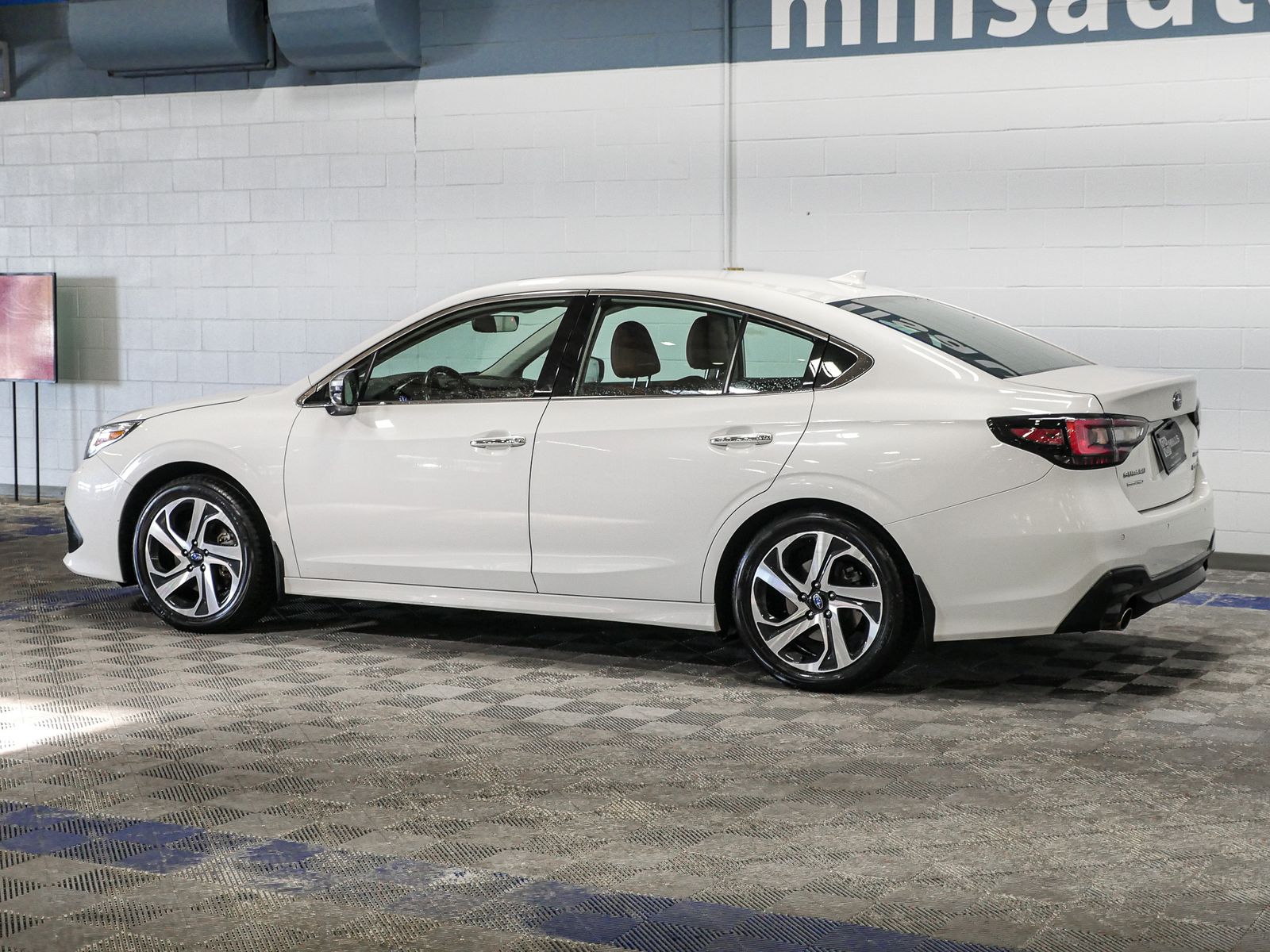 2020 Subaru Legacy Touring XT photo 4