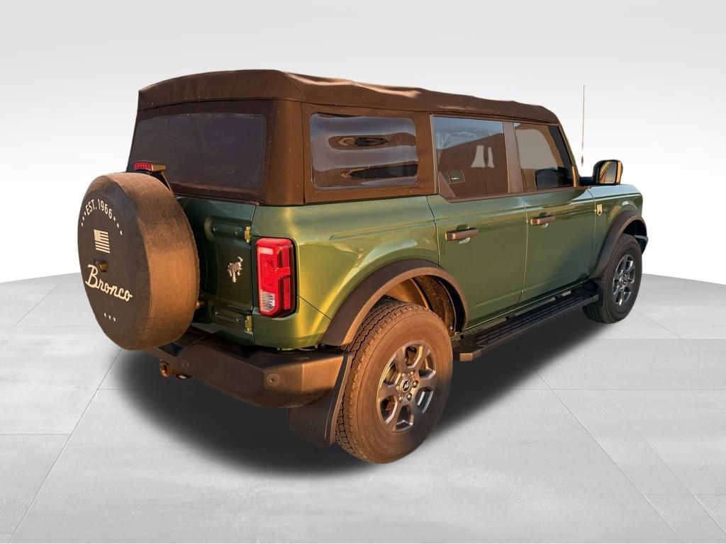 2022 Ford Bronco Big Bend photo 2