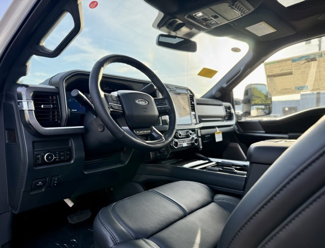 2026 Ford F-250 Platinum photo 14