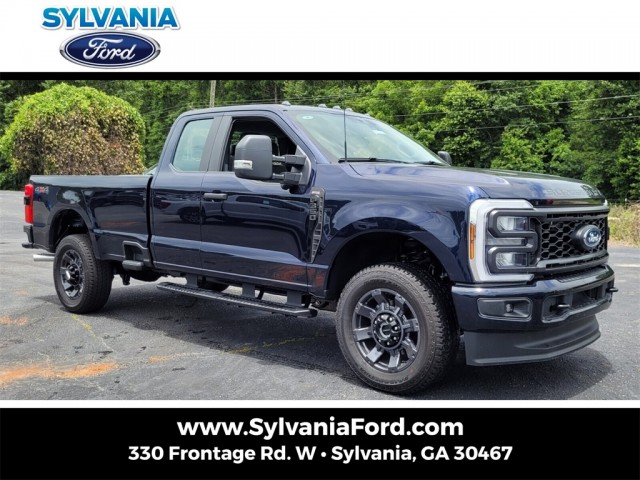 2025 Ford F-350 Super Duty XL's photo