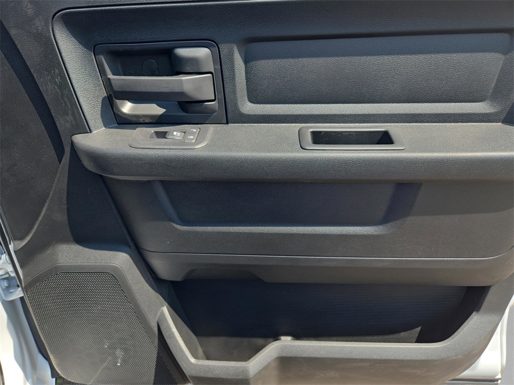 2026 Ram 3500 Tradesman photo 15