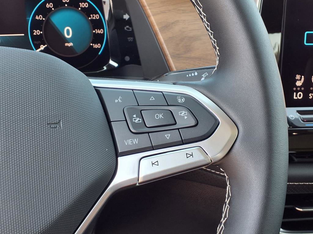 2025 Volkswagen Atlas SE Technology photo 13