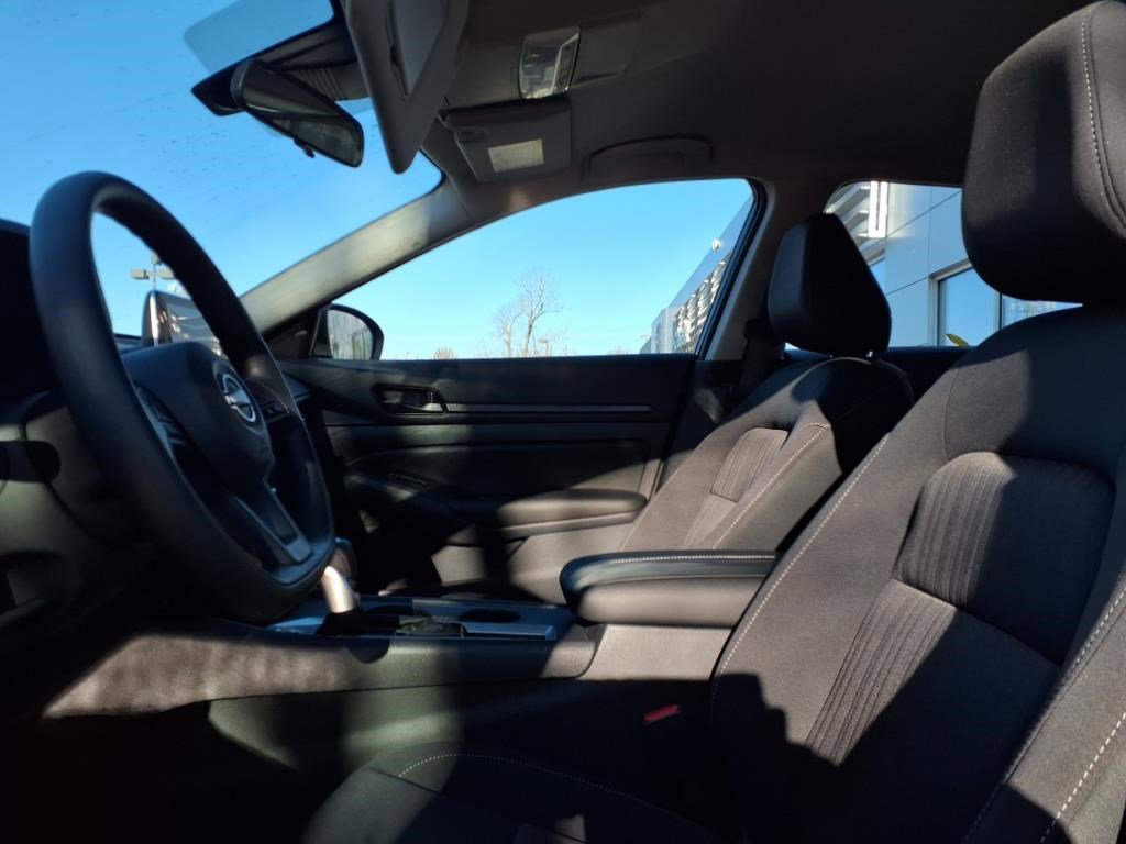 2025 Nissan Altima 2.5 S photo 5