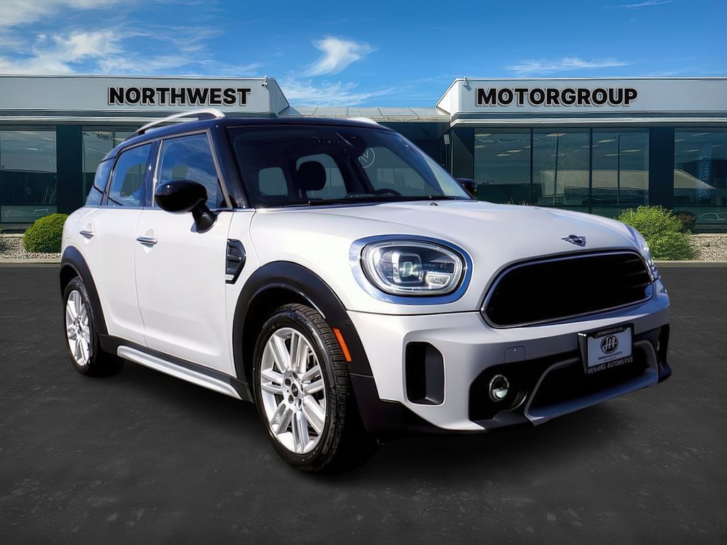 2022 MINI Countryman's photo