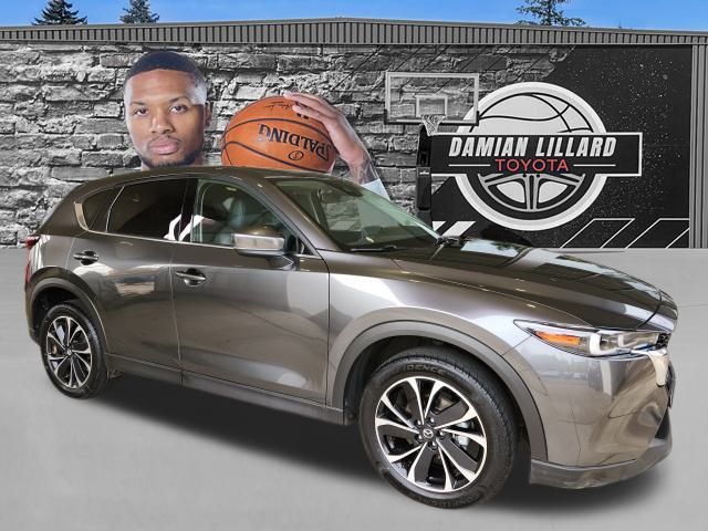 2023 Mazda CX-5 S Premium package