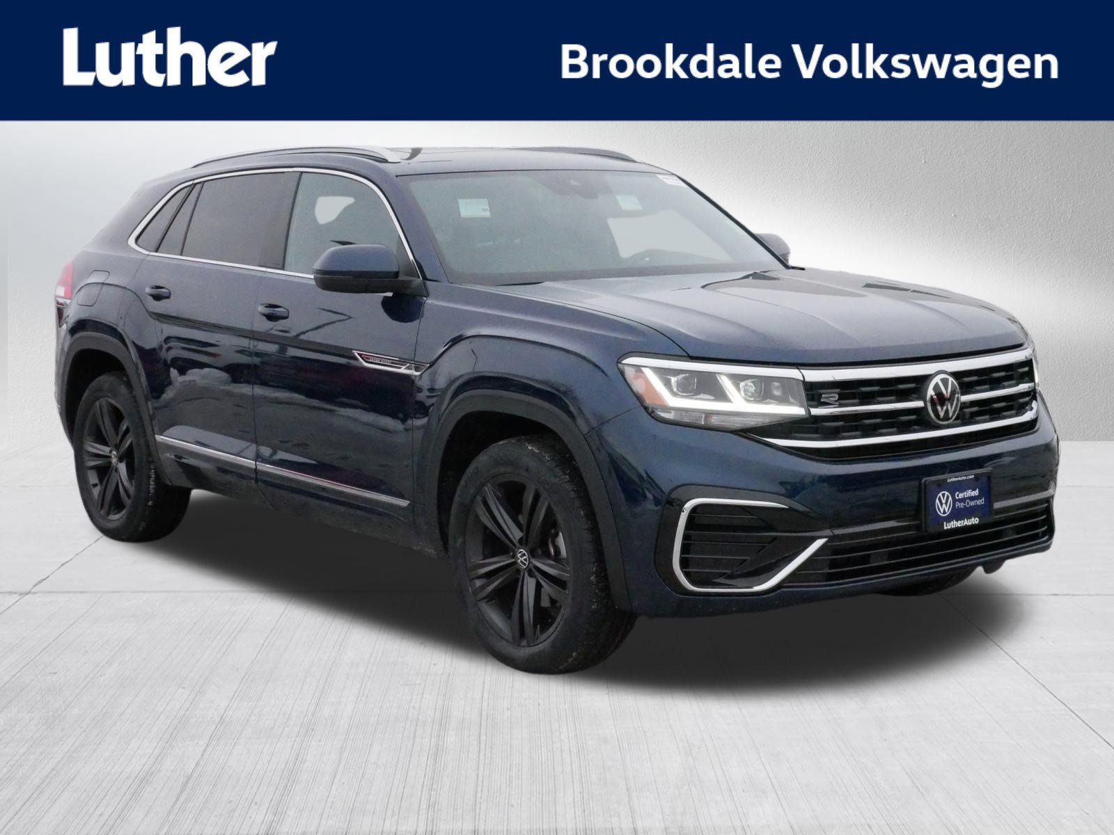 2022 Volkswagen Atlas Cross Sport SEL R-Line's photo