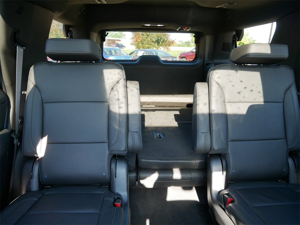 2022 Chevrolet Tahoe LT photo 13