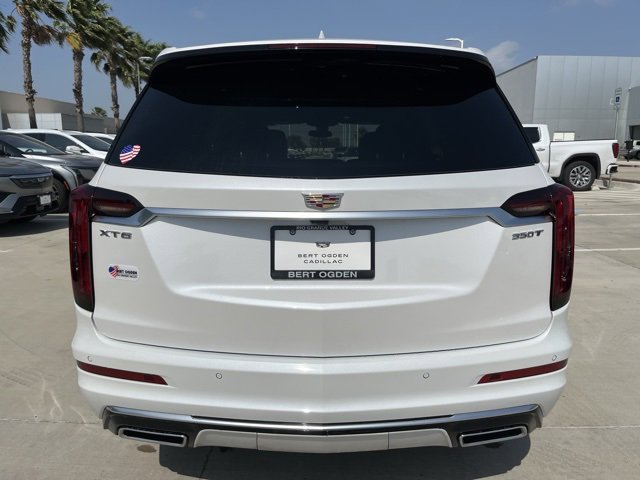 2025 Cadillac XT6 Luxury photo 6