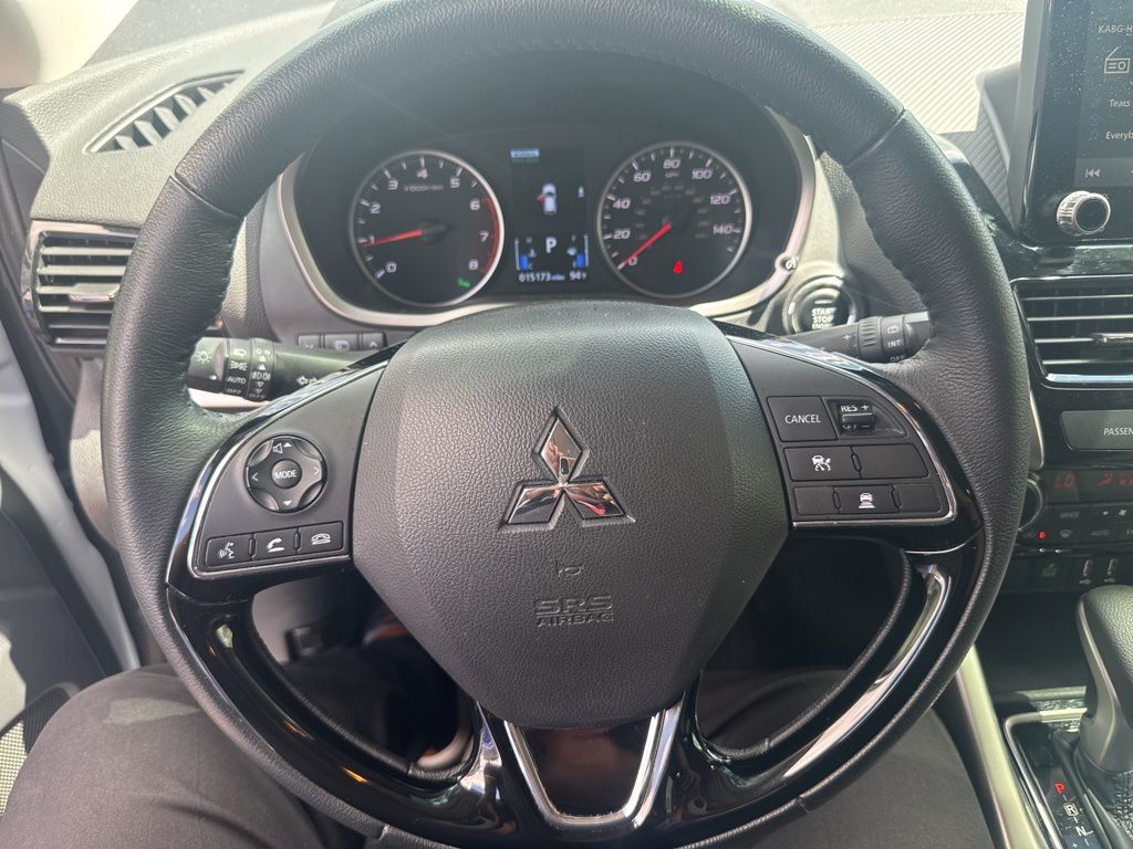 2024 Mitsubishi Eclipse Cross SE photo 3