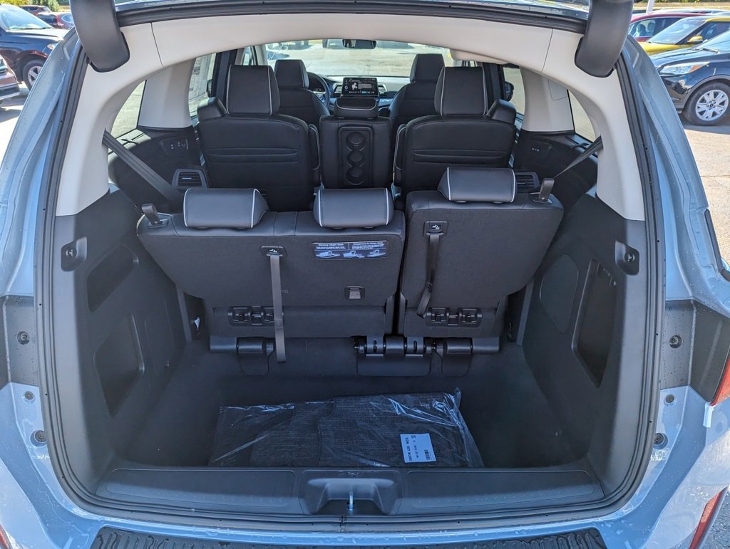 2026 Honda Odyssey Touring photo 14