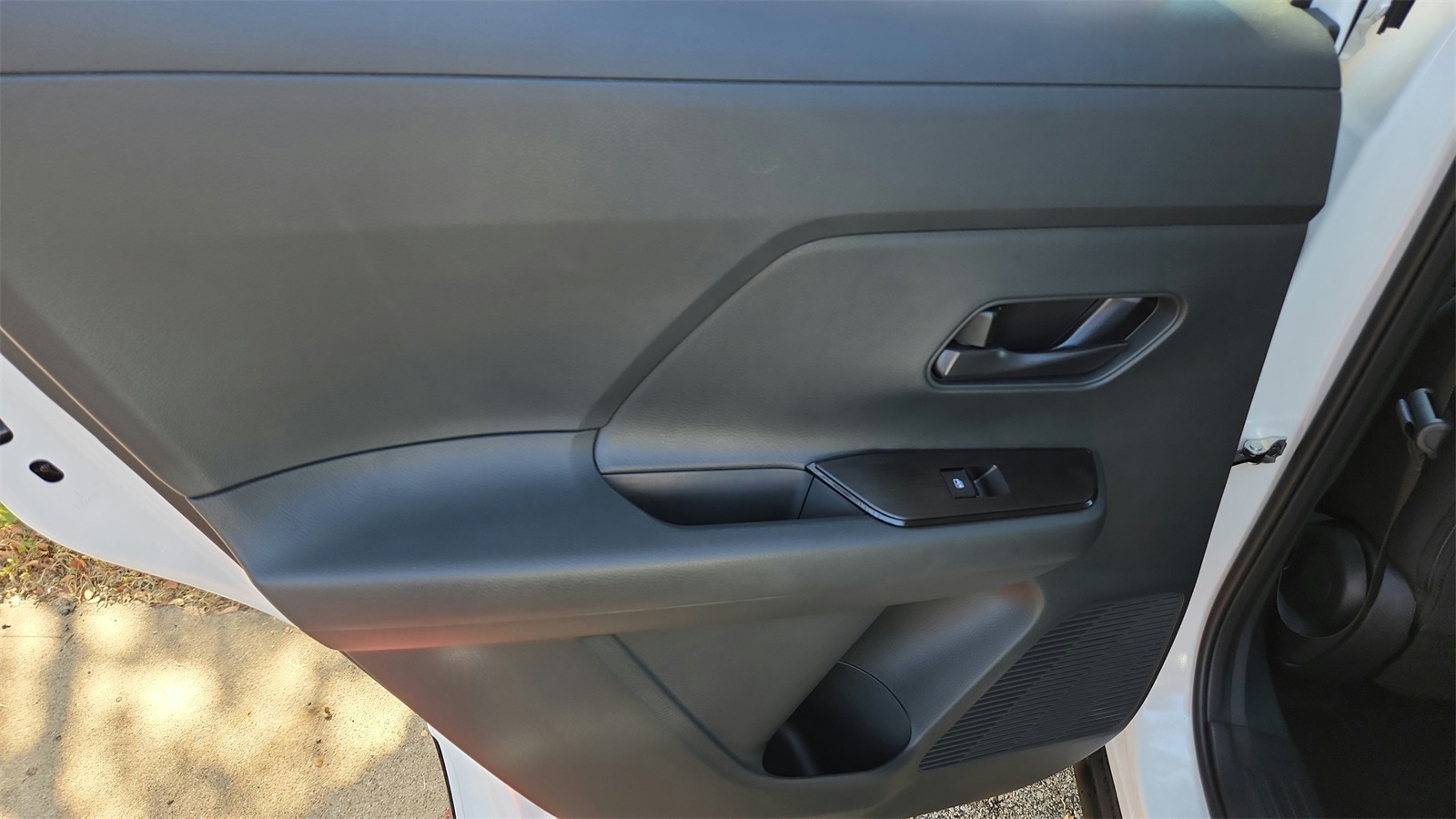 2025 Nissan Kicks Play S photo 17