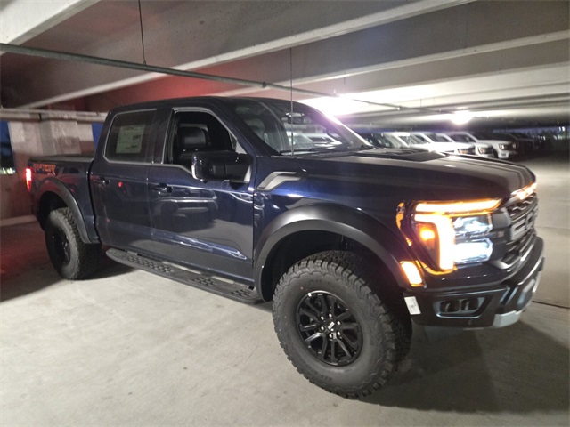 2025 Ford F-150 Raptor photo 2
