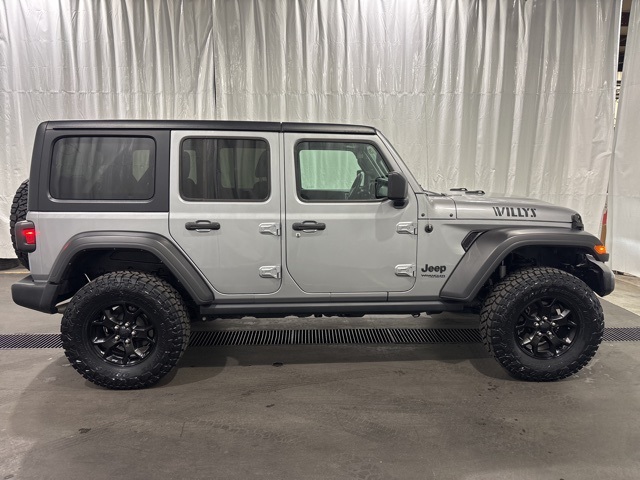 2021 Jeep Wrangler Unlimited Willys photo 2