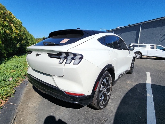 2023 Ford Mustang Mach-E Premium photo 3