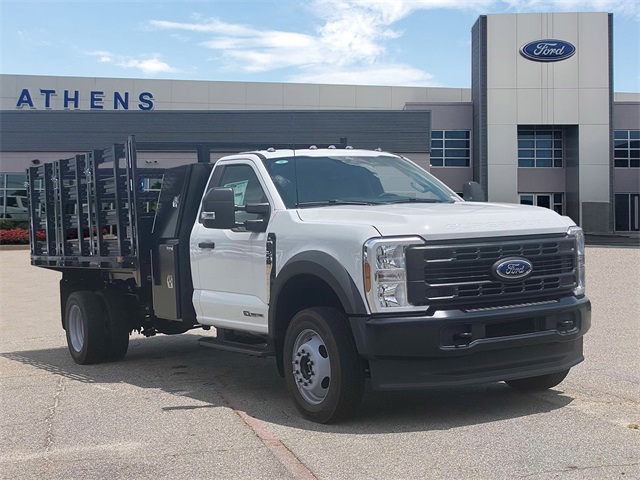 2025 Ford F-550 Super Duty Chassis Cab XL's photo