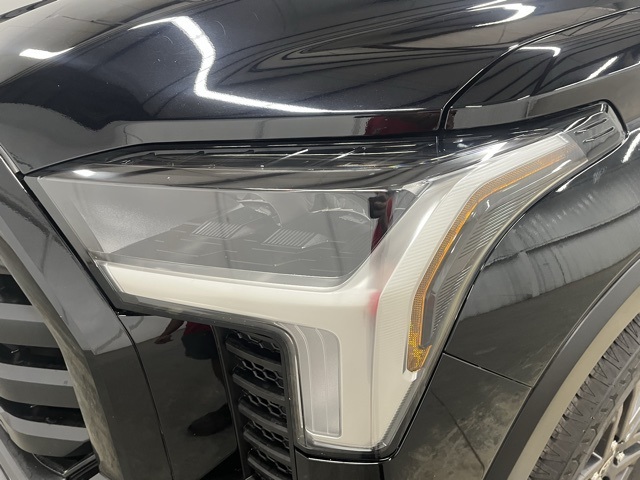 2025 Toyota Tundra SR5 photo 6