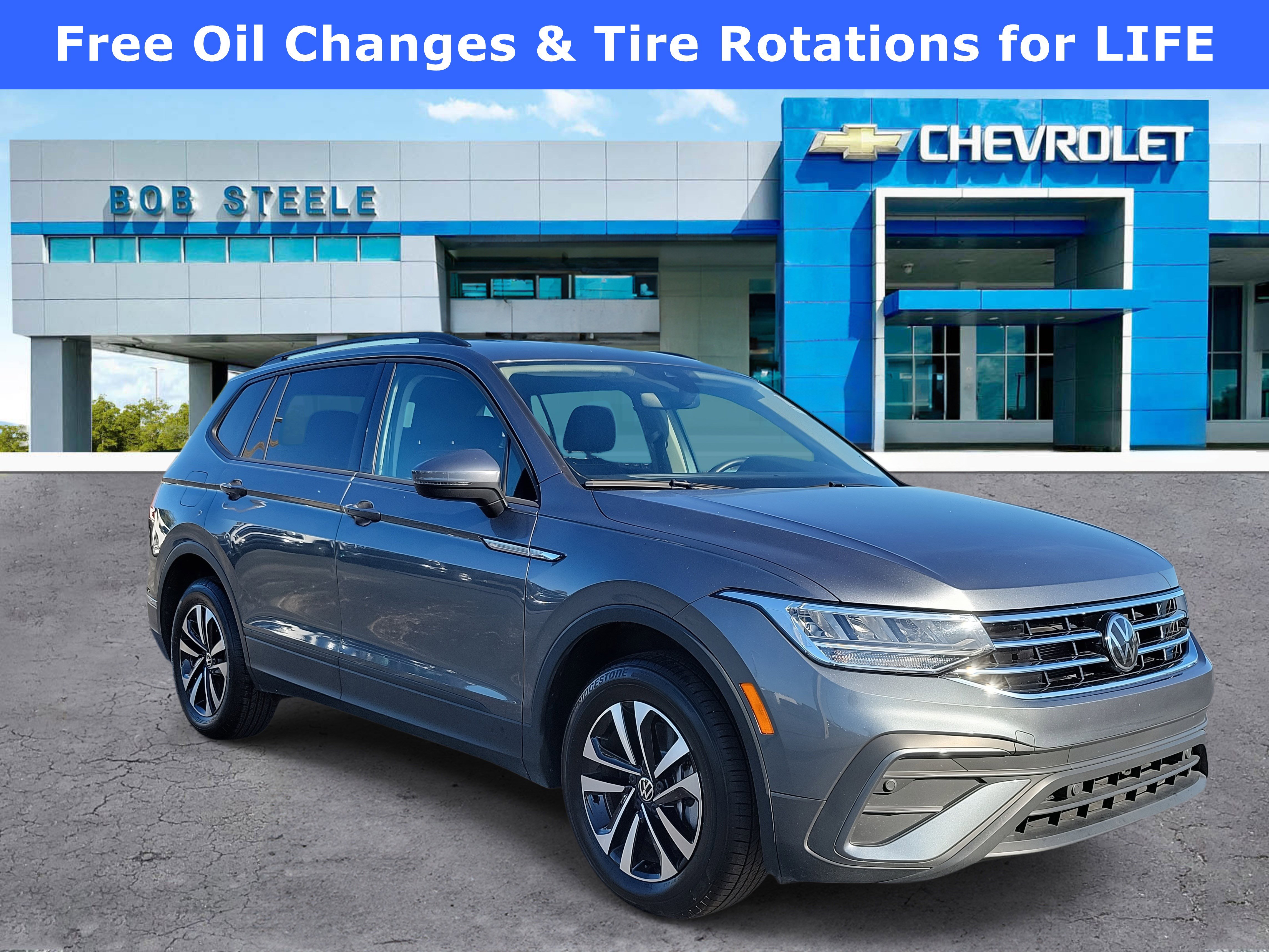 2024 Volkswagen Tiguan S's photo
