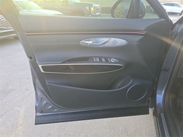 2026 Genesis GV70 2.5T photo 13