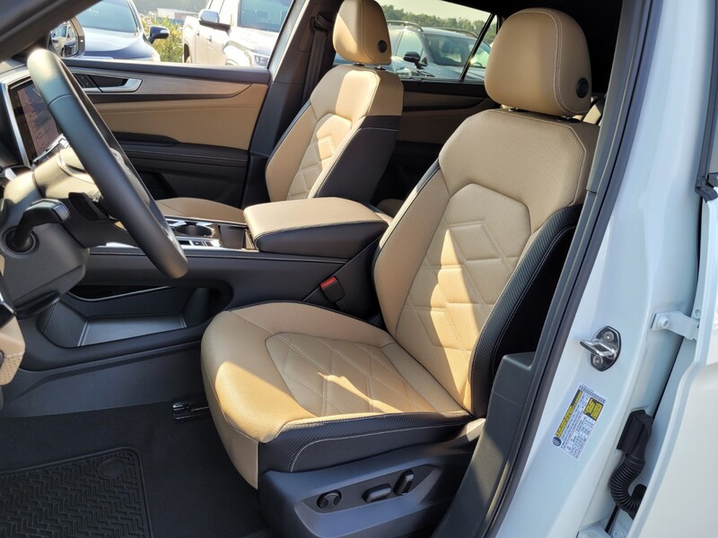 2026 Volkswagen Atlas Cross Sport SE Technology photo 4