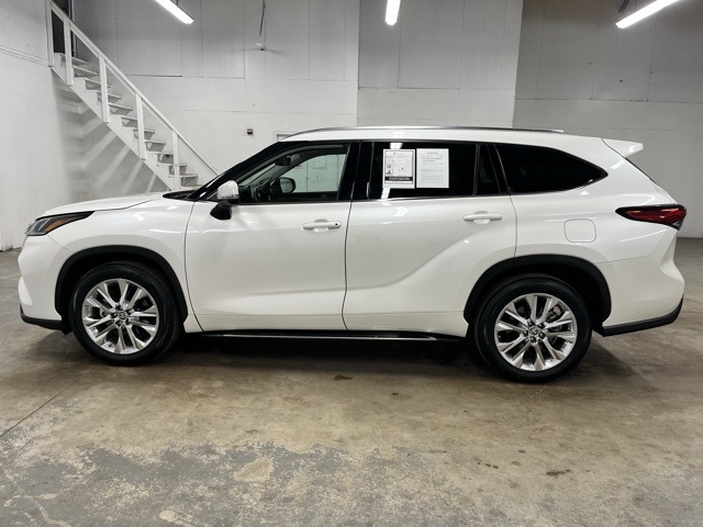2020 Toyota Highlander Limited photo 3