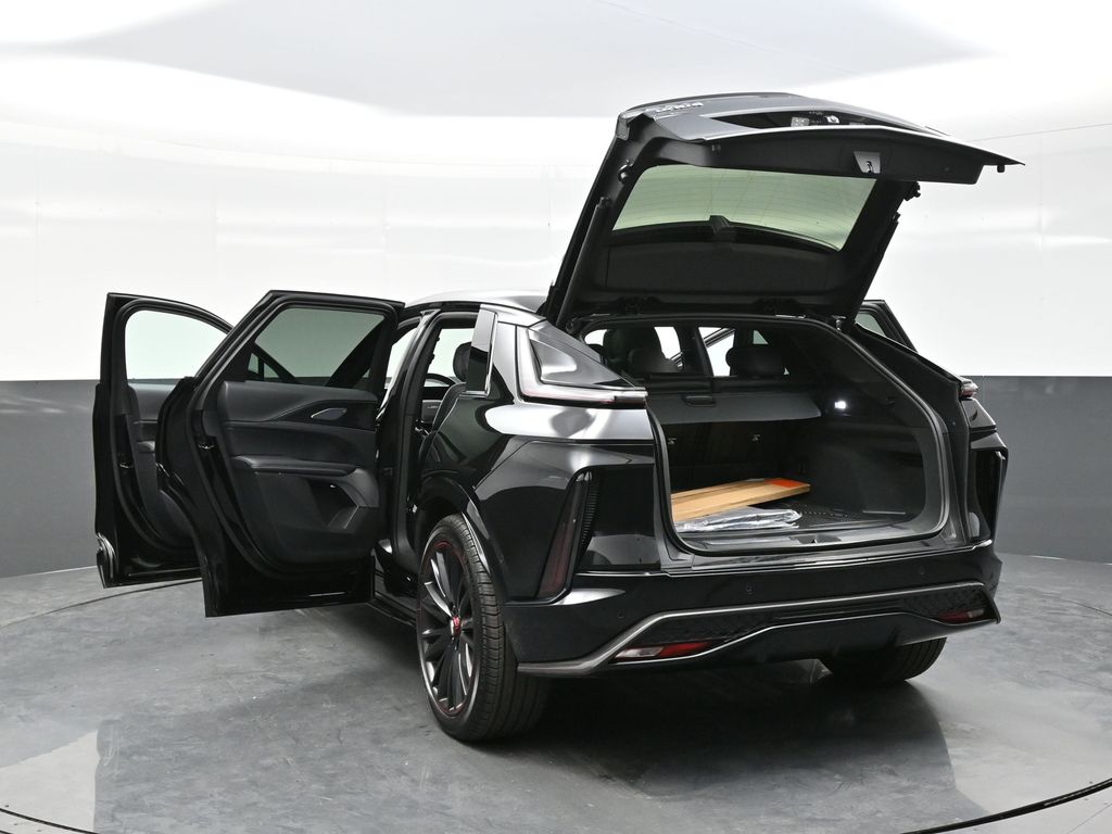 2026 Cadillac Lyriq photo 34