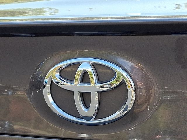 2023 Toyota Camry SE photo 26