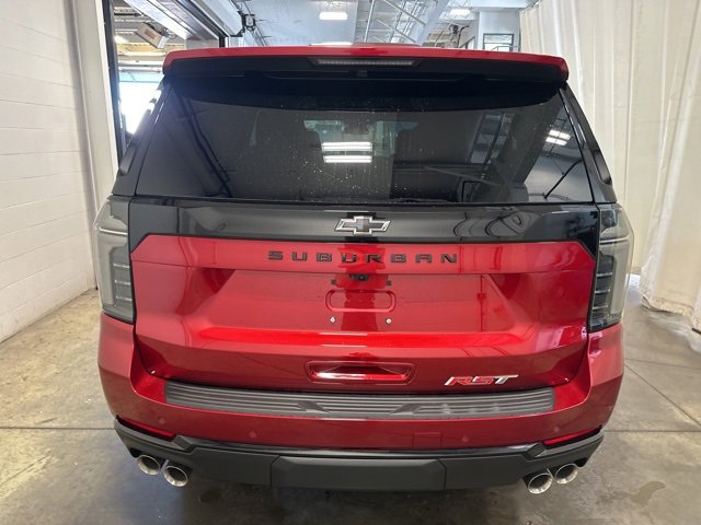 2025 Chevrolet Suburban RST photo 3