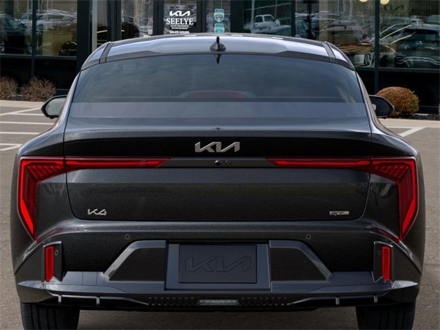 2025 Kia K4 GT-Line Turbo photo 11