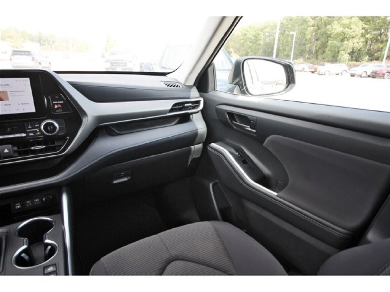 2024 Toyota Highlander LE Black at Robbins Nissan