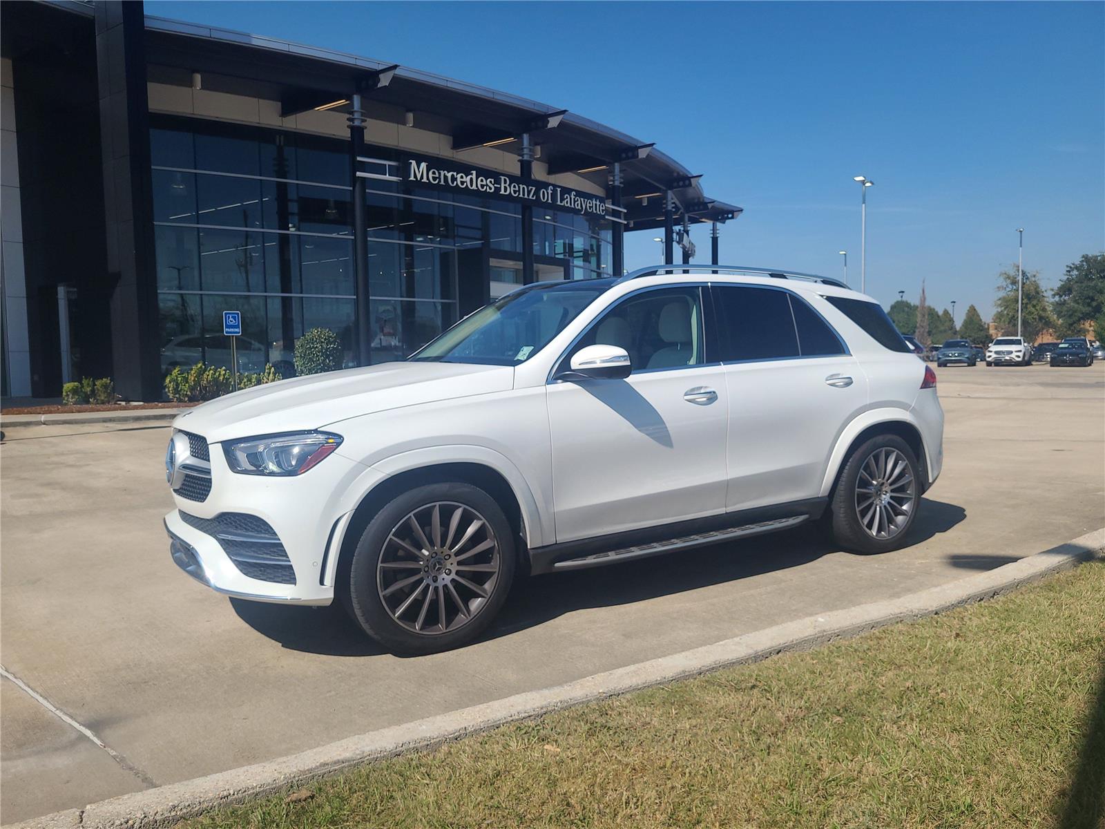 2022 Mercedes-Benz GLE GLE350's photo
