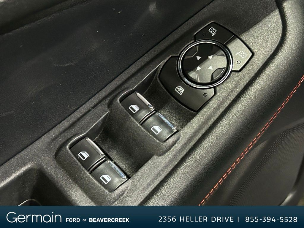 2021 Ford Edge ST photo 16