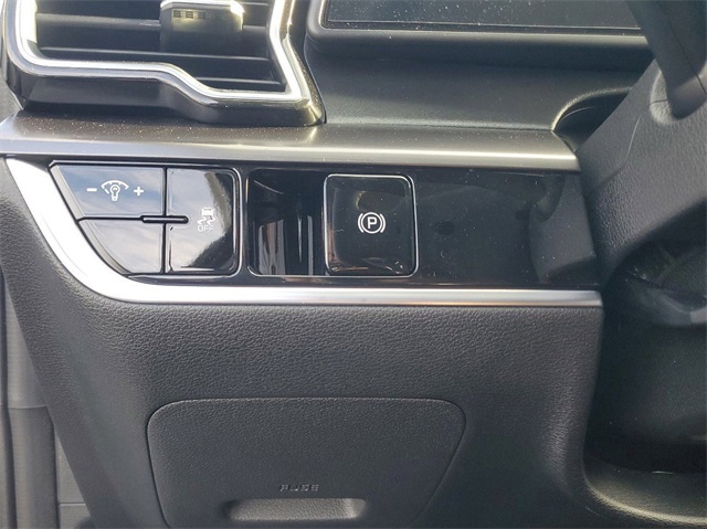 2025 Kia Sportage EX photo 12