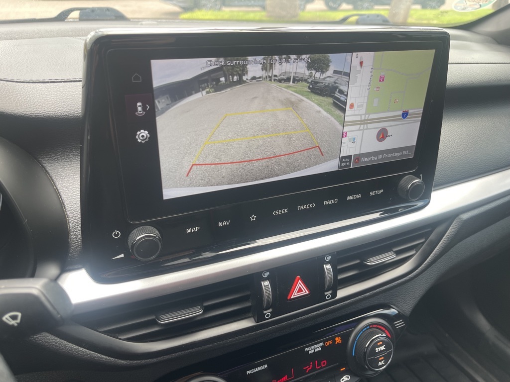 2023 Kia Forte GT photo 12
