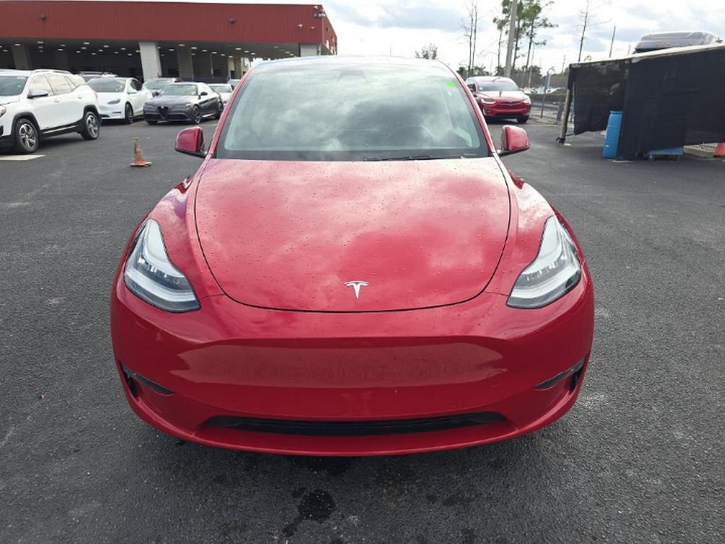 Used 2021 Tesla Model Y Long Range with VIN 5YJYGDEE8MF088376 for sale in Kansas City